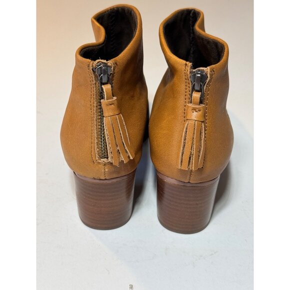 Toms Womens Size 10 Tan Ankle Boots With Tassel Zippers & 2-Inch Heels - Picture 4 of 16